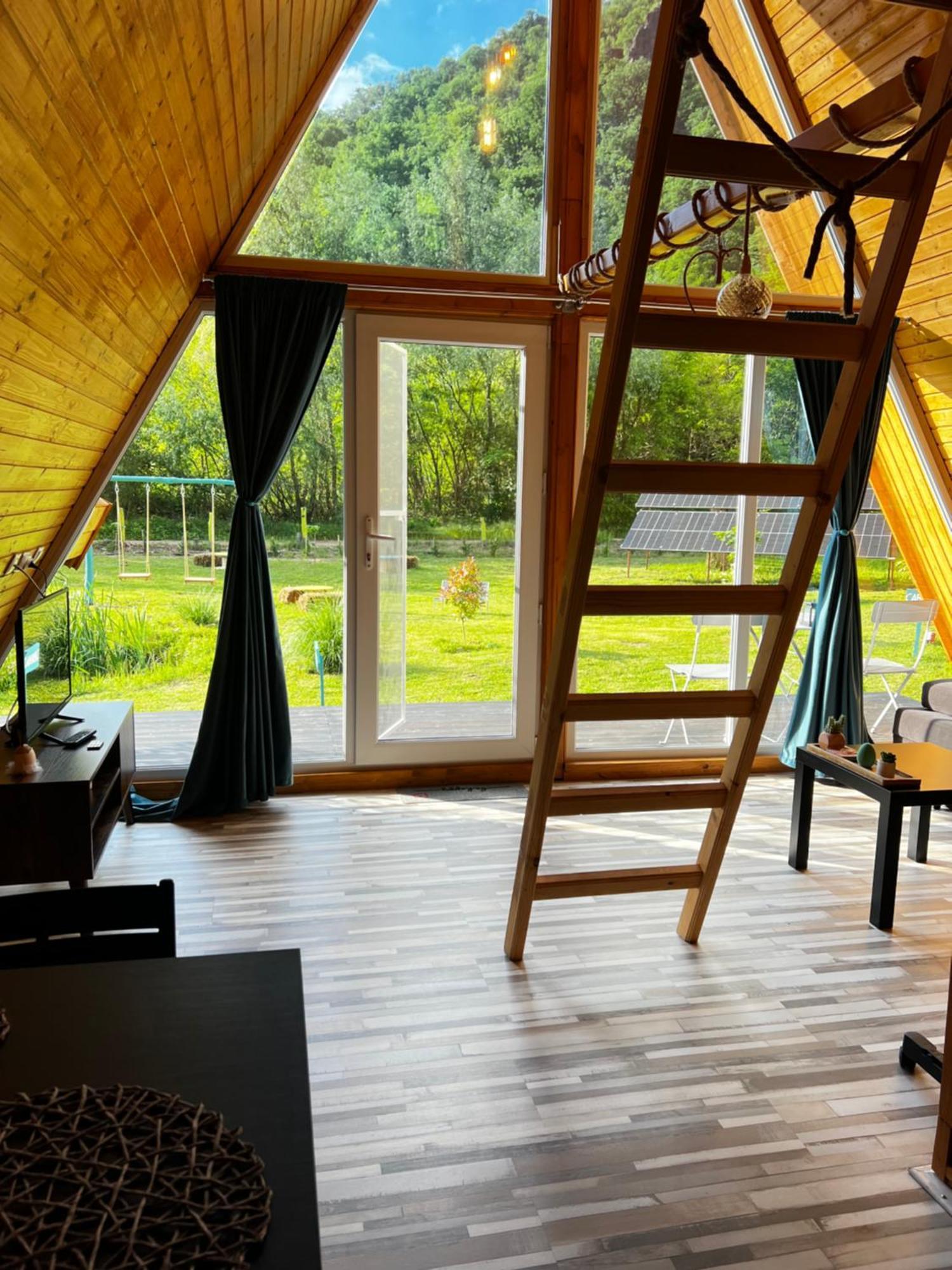 Cabane A-Frame Svinita Exteriör bild