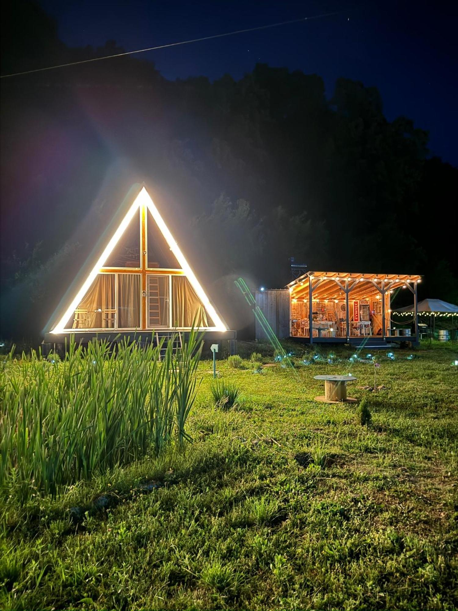 Cabane A-Frame Svinita Exteriör bild