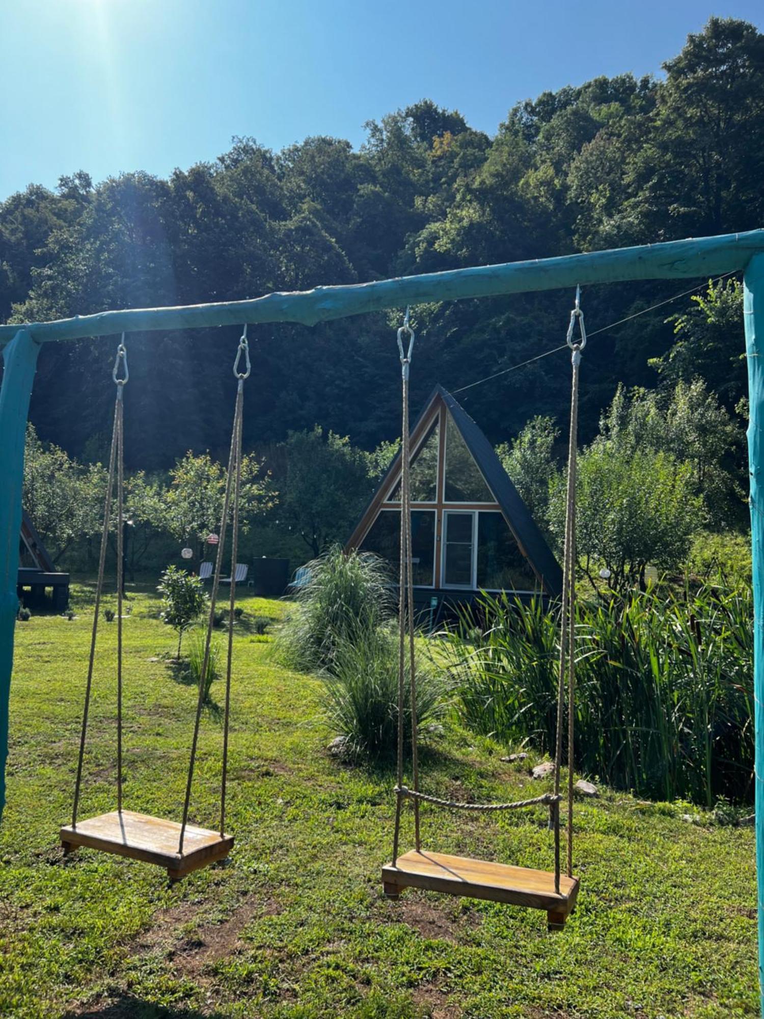 Cabane A-Frame Svinita Exteriör bild