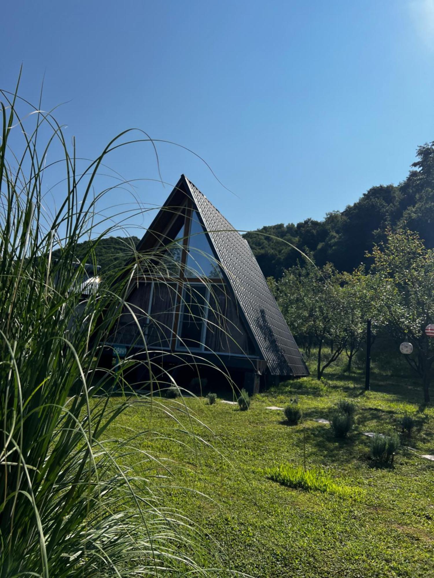 Cabane A-Frame Svinita Exteriör bild